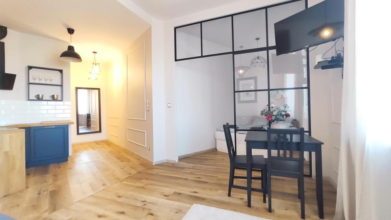 Aleja Krasinskiego 5 By Homeprime Krakow Ngoại thất bức ảnh