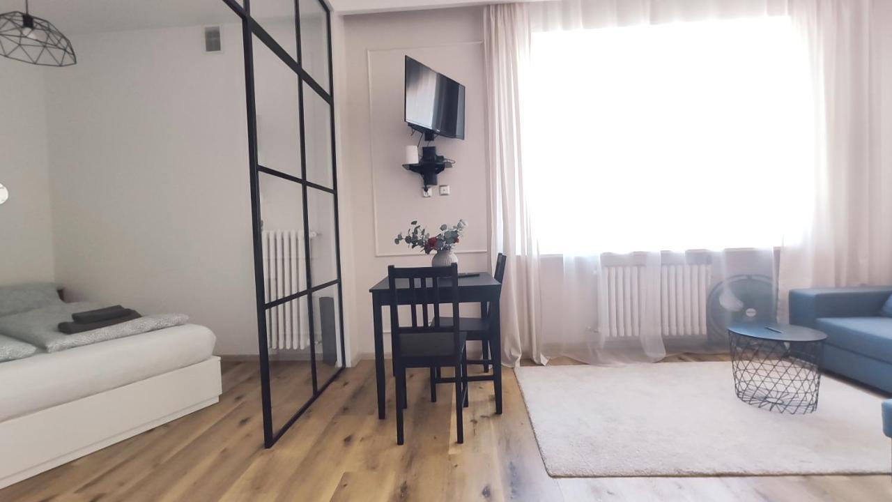 Aleja Krasinskiego 5 By Homeprime Krakow Ngoại thất bức ảnh