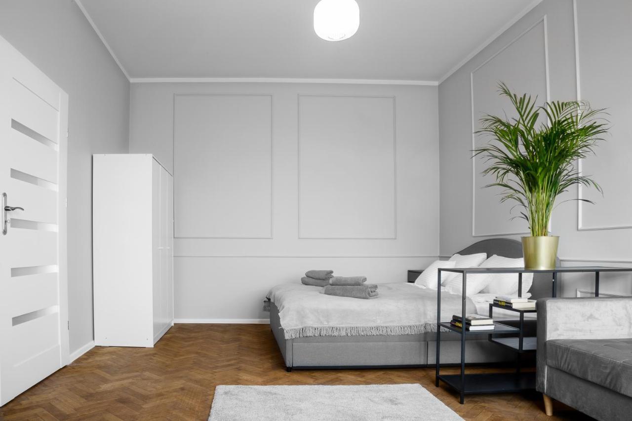 Aleja Krasinskiego 5 By Homeprime Krakow Ngoại thất bức ảnh